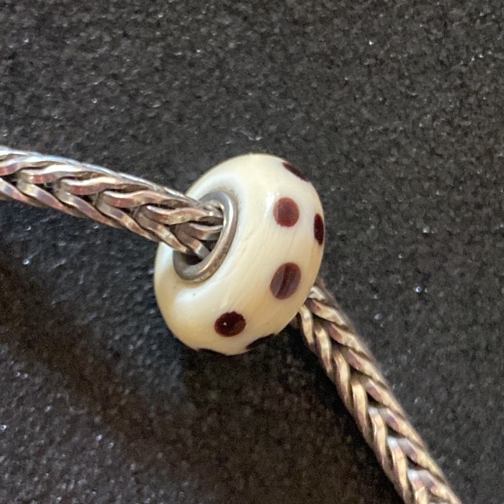 TROLLBEADS RETIRED BROWN DOT BEAD
